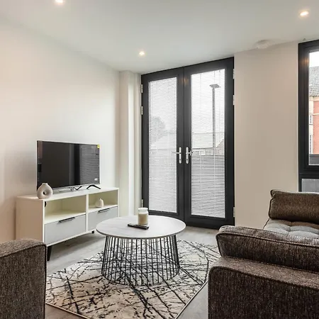 Stayzeni, Ouse Court Modern 2 Bed Flat *