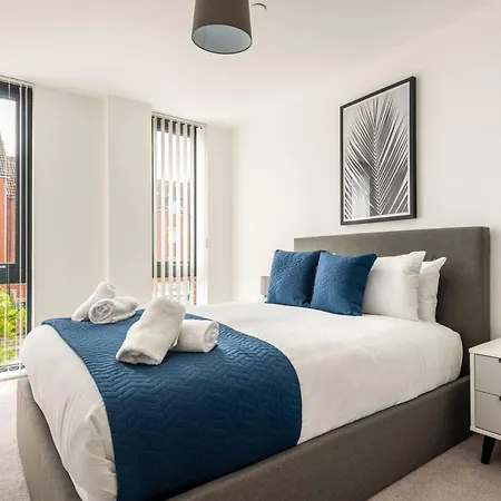 Stayzeni, Ouse Court Modern 2 Bed Flat