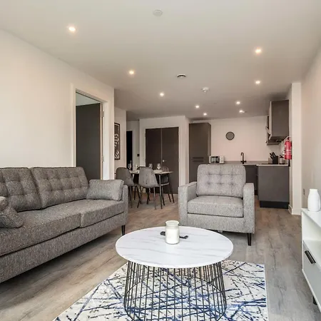 Stayzeni, Ouse Court Modern 2 Bed Flat *